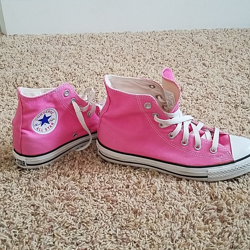 Chuck Taylor Pink shoes unisex